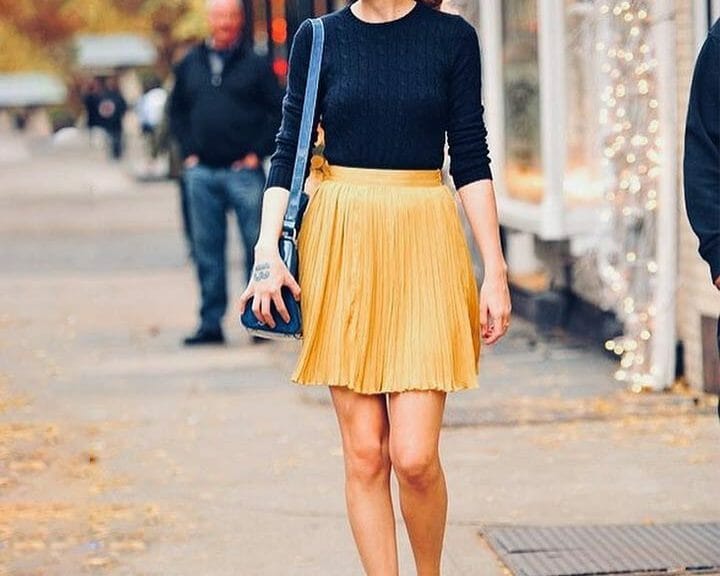 How To Wear Skater Skirts – 25 Style Ideas - WPC Trends